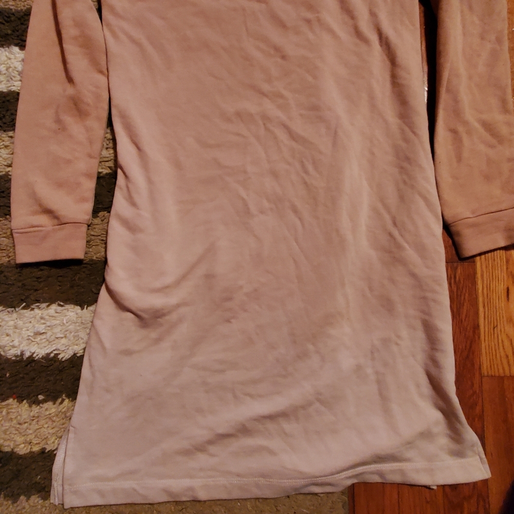 Two Long Sweatshirts - Picture 10 of 12